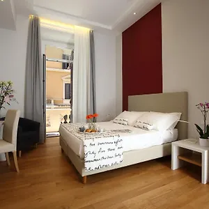 https://sofias-suites.it-romehotels.com