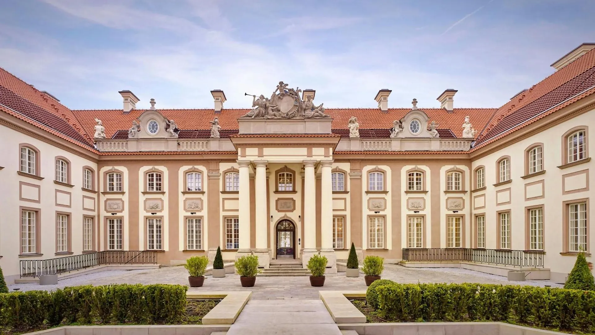 Hotel Verte, Warsaw, Autograph Collection