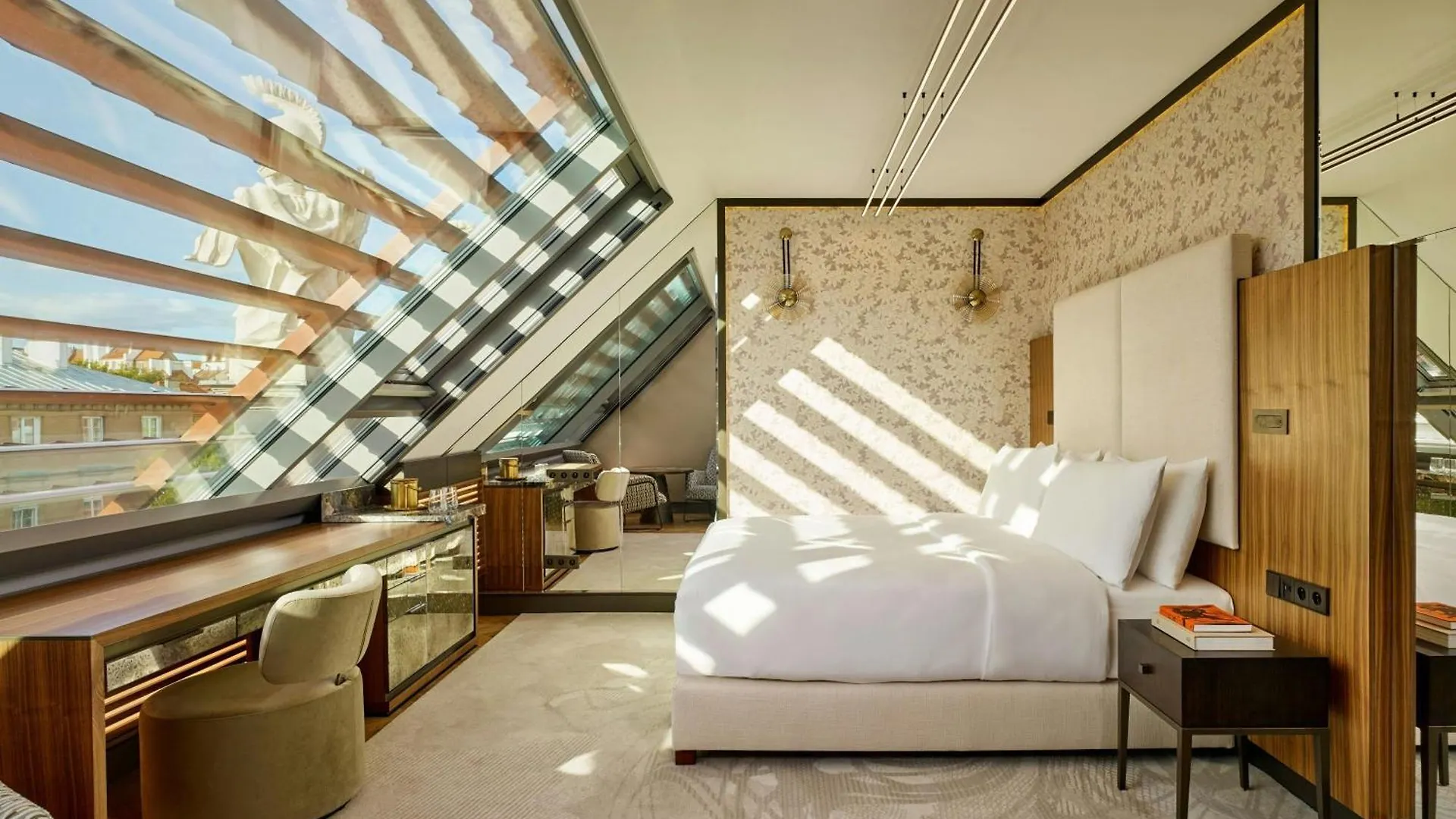 Hotel Verte, Warsaw, Autograph Collection